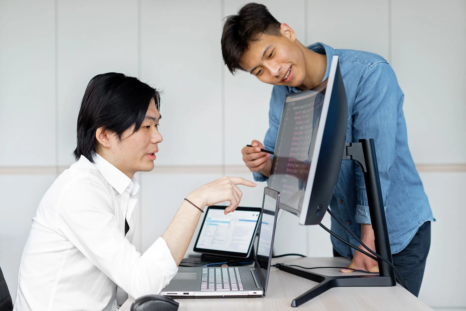 安防巡逻机器人技术解析：工业园区智能安防巡逻的实现路径